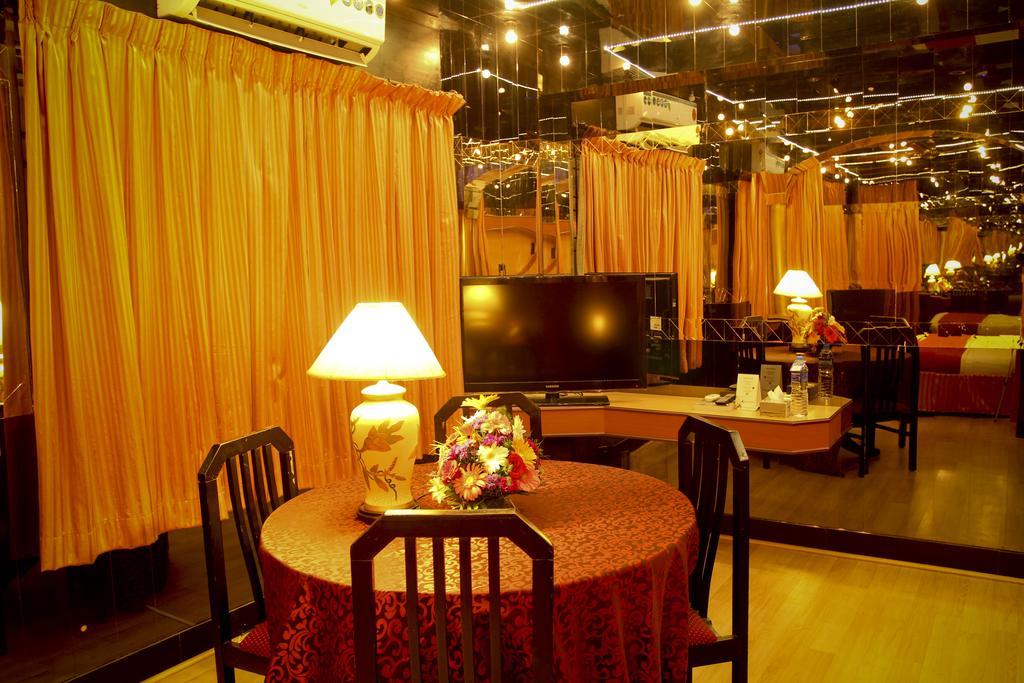 Yasodha Towers Hotel Hosur Luaran gambar