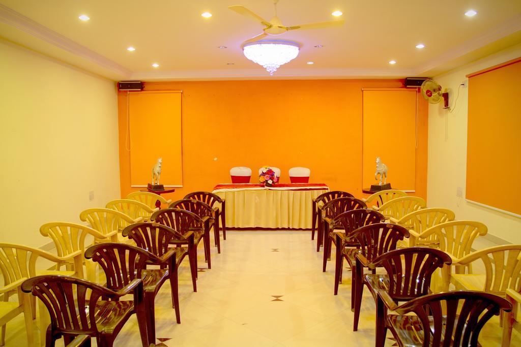 Yasodha Towers Hotel Hosur Luaran gambar